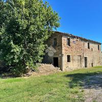 RUSTICO A MONTEGRIDOLFO