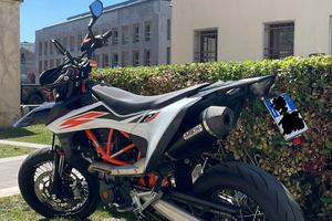 KTM 690 SMCR