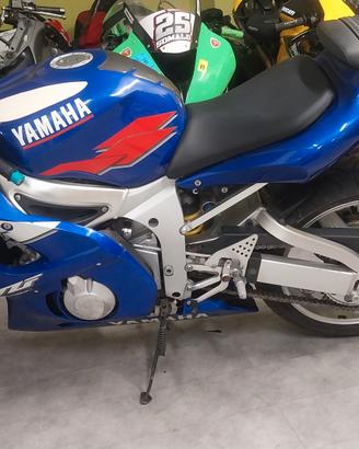 Yamaha yzf r6  