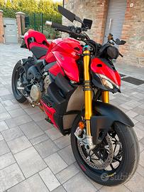 Ducati Streetfighter v4s 2024