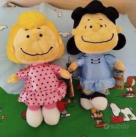 Due peluche dei Peanuts nuovi: Lucy e Sally