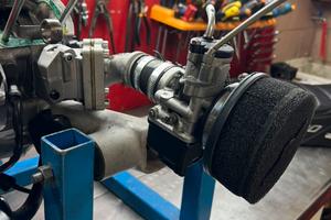 collettore e carburatore vespa