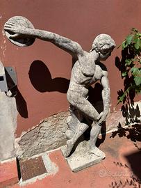 Statua in sasso