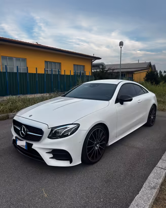 Mercedes E 220d Amg Line 4 Matic