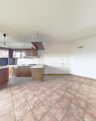 APPARTAMENTO CON ASCENSORE E GARAGE