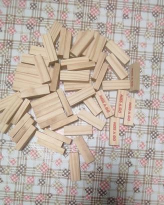 jengo gioco con mattoncini