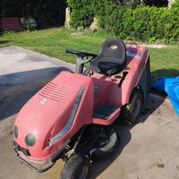 Trattorino tagliaerba