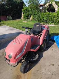 Trattorino tagliaerba