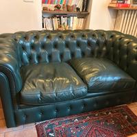 Divano in pelle verde