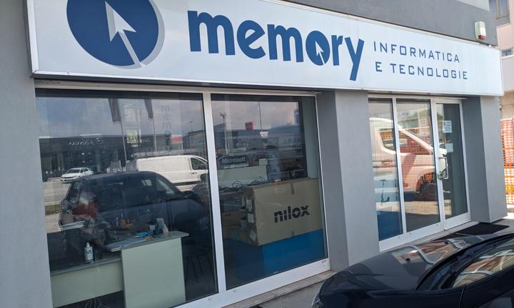 NEGOZIO grande visibilità