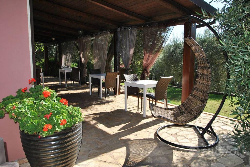 Rustico / Casale di 545 m² con più di 5 locali e b - Altro