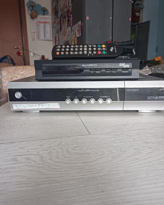 2 Decoder digitale satellitare 