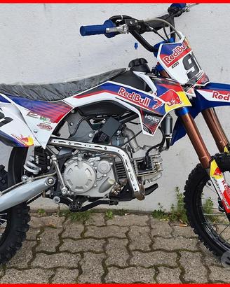 Nuove PIT BIKE REDBULL 140 / 160 R17.14 MYR RACING