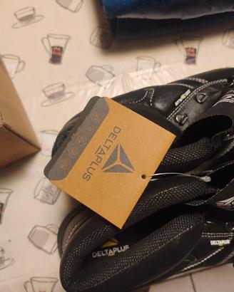 SCARPE ANTINFORTUNISTICHE 