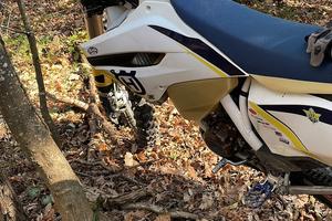 moto Husqvarna 350 fe 2015