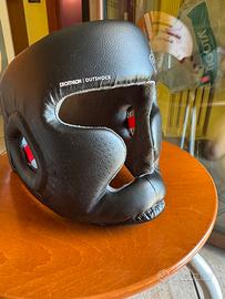 Caschetto sport combattimento