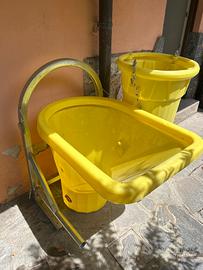 Convogliatore rifiuti, due pezzi con staffa