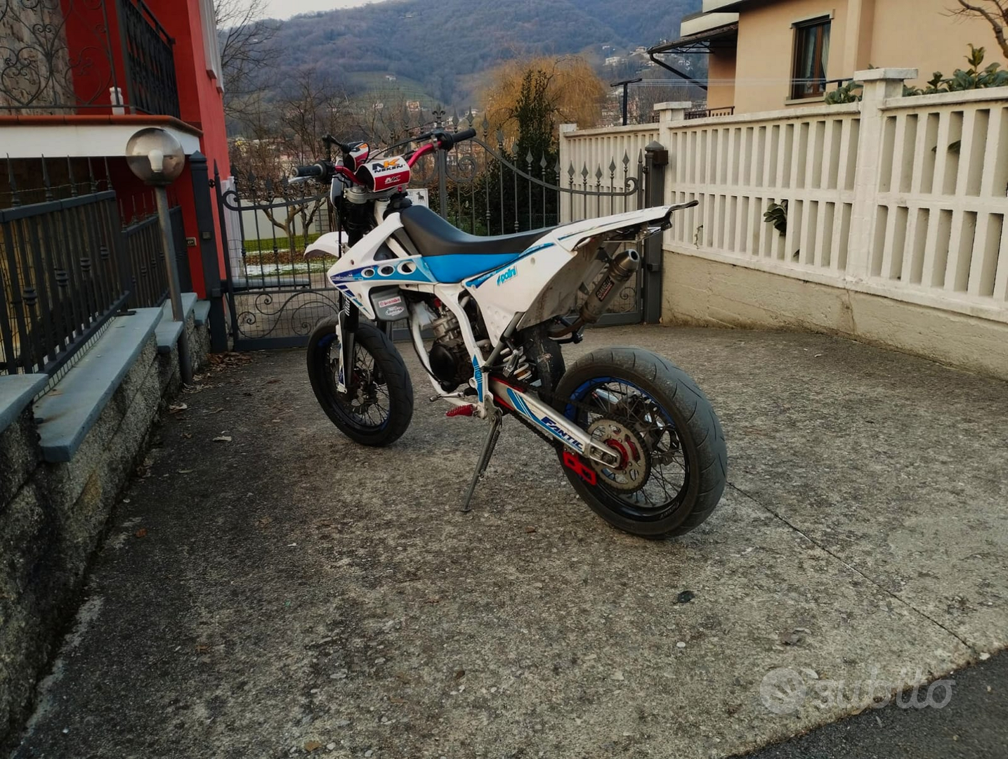 Portatarga 50 CC HM Fantic Valenti Pieghevole Moto Motard Enduro