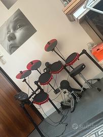 ALESIS NITRO PERFETTE CONDIZIONI+DIVERSI ACCESORI
