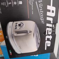 Tostapane Toastiera Ariete vintage colore beige