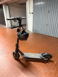 Monopattino elettrico Segway ninebot G30 max