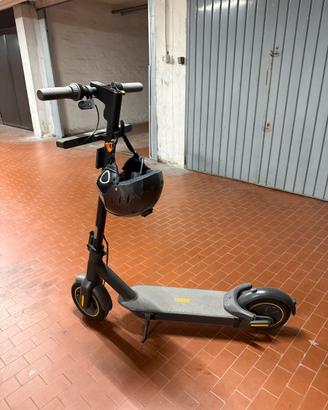 Monopattino elettrico Segway ninebot G30 max