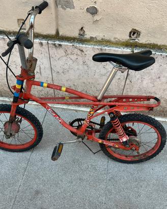 Bicicletta cross saltafossi anni ‘80 bambino