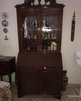 vetrinetta ducrro e salotto in legno massello 