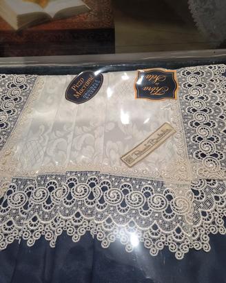 Tovaglia per 12 in seta e filo macramè R.Balestra 