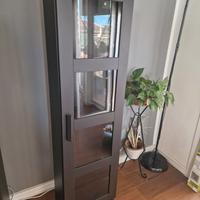 vetrina nera di ikea