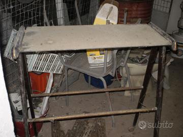 Tavolino antico per tv