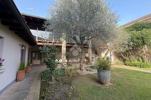 CASA INDIPENDENTE A ROVATO