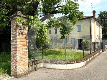 Villa del Conte - Casa Singola con Cortile Esclusi