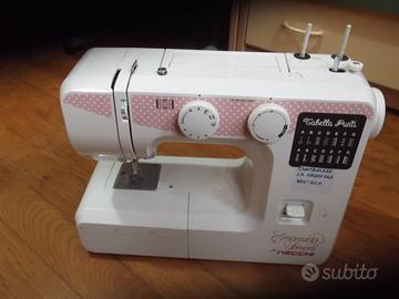 Macchina da cucire NECCHI