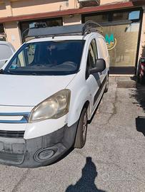 autocarro commerciale , tre posti e  portapacchi