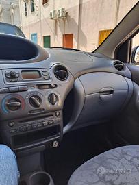 Toyota Yaris 1.4 D anno 2003
