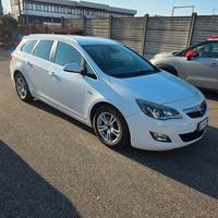 Opel Astra 1.7 CDTI 110CV Sports Tourer Cosmo