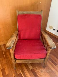 Poltrone in legno massello in coppia