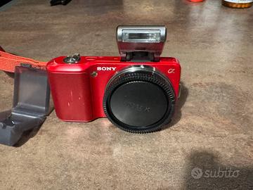 Sony Nex 3 apsc rossa