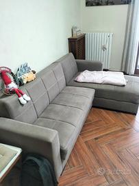 Divano con cassettone e letto