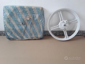 Cerchio anteriore 16" Piaggio SI bianco - NUOVO!
