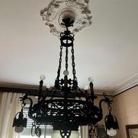 Lampadario ferro battuto, stile antico/medioevale