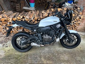 Yamaha xsr700