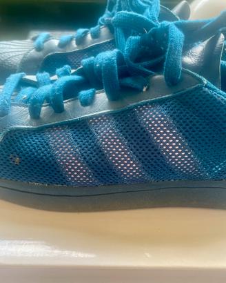 Scarpe Adidas traforate n. 40 1/2