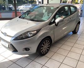 Ford Fiesta 1.4 TDCi 70CV 3 porte TREND
