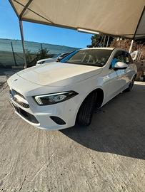 MERCEDES CLASSE A 180 SOLO 60000km!!!