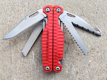 Leatherman Charge + G10 RED