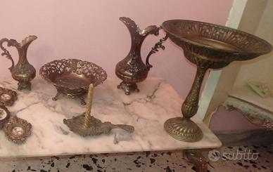 Oggetti in rame e bronzo antichi