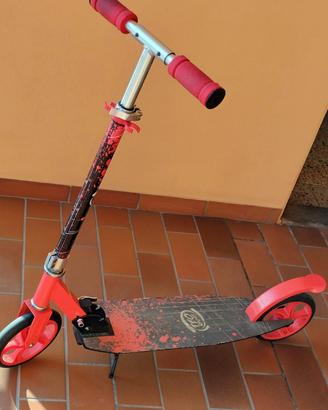 monopattino a spinta
