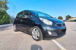 Auto Kia Venga